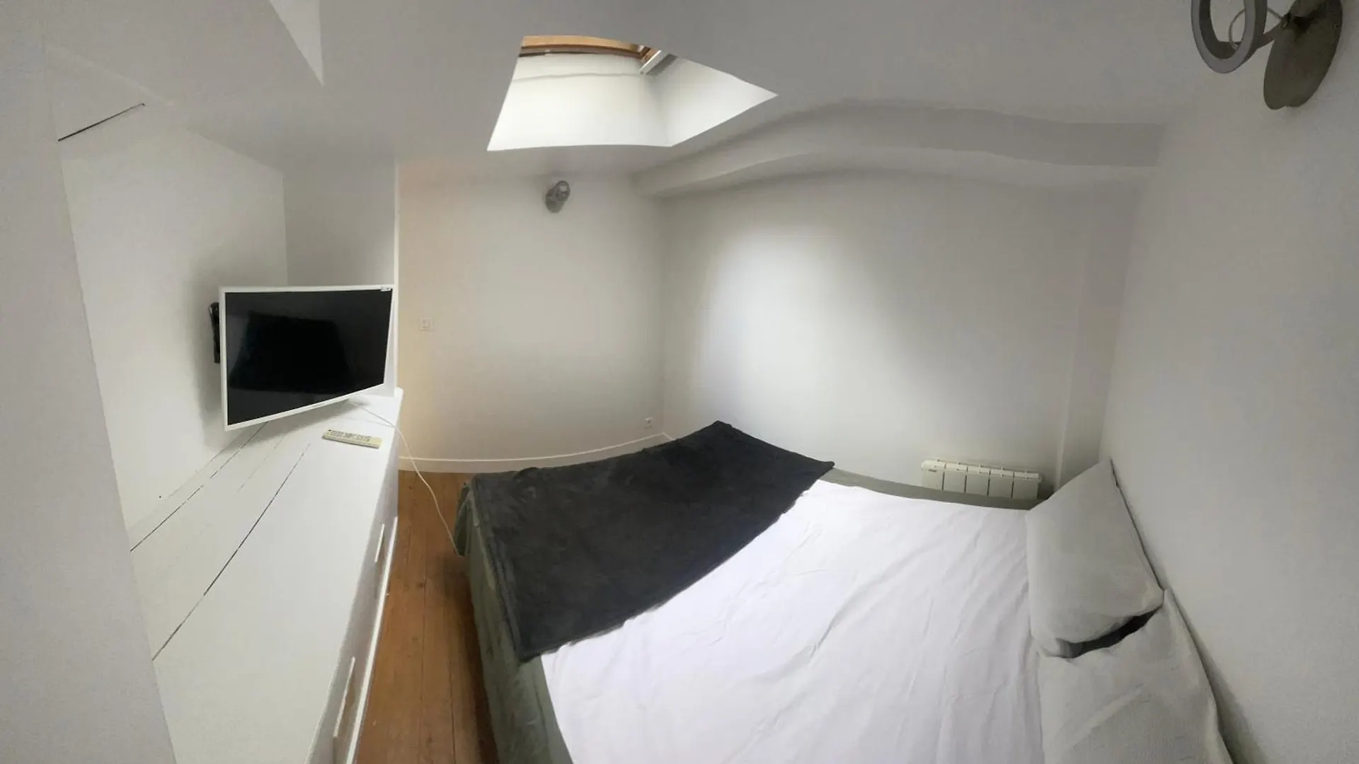 Appartement A Cote Du Sacree Coeur Et Montmartre París 0*,  Francia